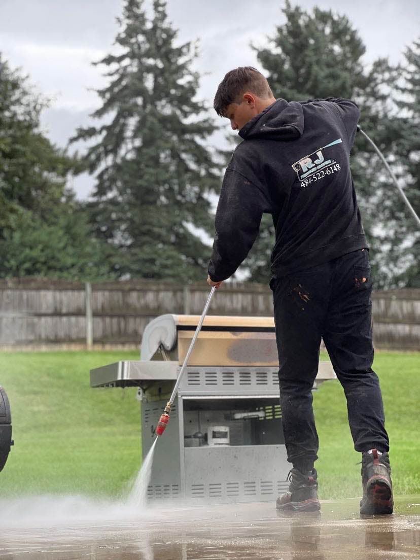 Pressure Washing Services